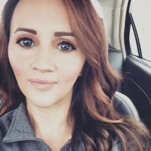 Meet your Posher, Nikki